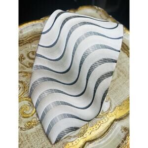 Vintage Enrico Guccini Handmade in Italy Cream Gray Casual Dress Silk Neck Tie